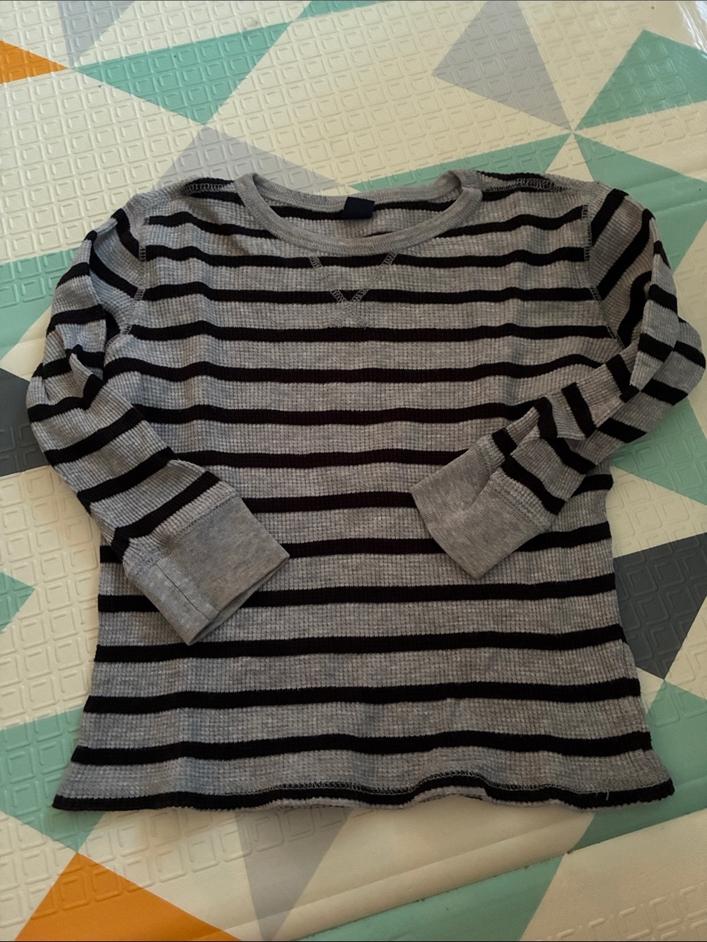 20/25$ 🧸 Kids Long Sleeve Striped Thermal Top - Gray & Black